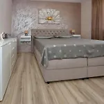 Lucijan بيبينيا