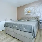 Lucijan * بيبينيا