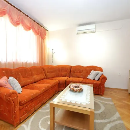 Apartment Lucijan