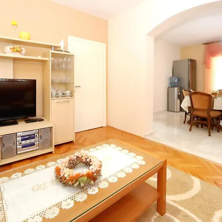 Appartement Lucijan