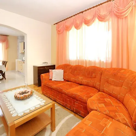 Lucijan * Bibinje