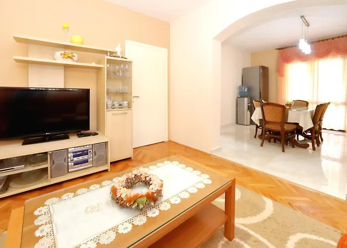 Apartamento Lucijan