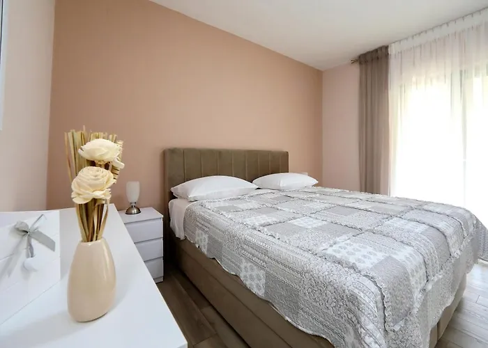 Lucijan Appartement *